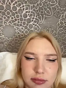 AmmyHot live sex cam