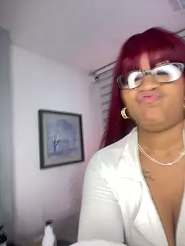 riri_brunnete live sex cam