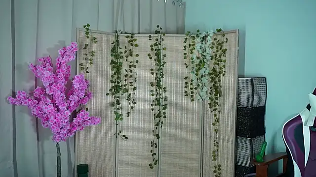 IzabellaOnes's cam snapshot