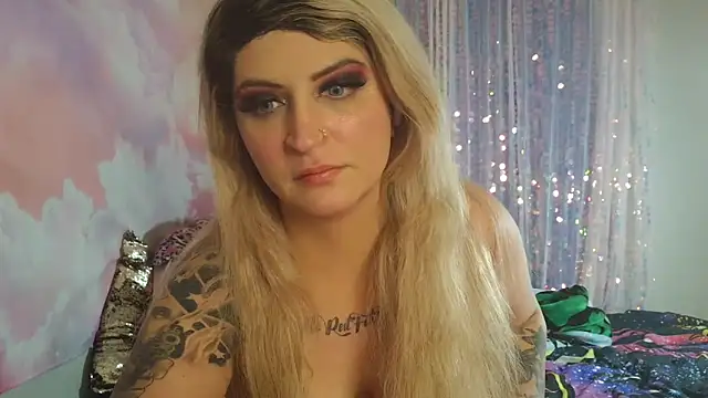 RomanianBunny live sex cam