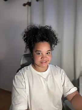 Lucy_wilson5 live sex cam