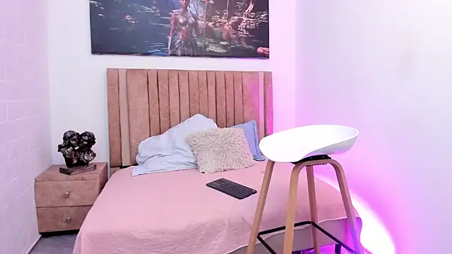 Miranda_Rivers's cam snapshot