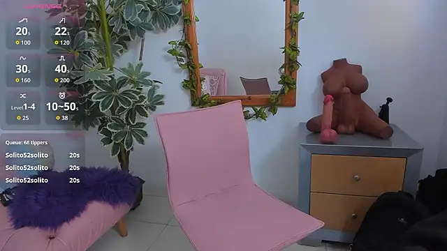 SaskiaGrendel's cam snapshot