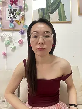 you-005's cam snapshot