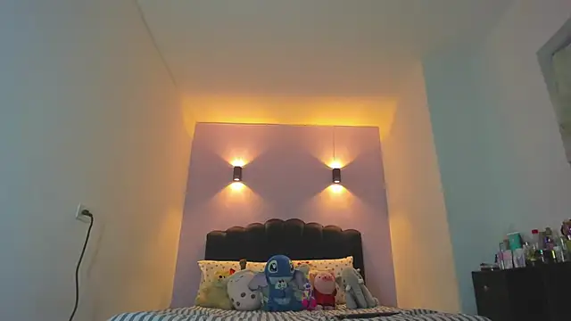 Sofia_Clauss_ live sex cam