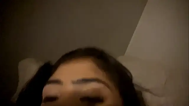 KalynOlder live sex cam