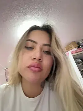 gigiprinces_01's cam snapshot