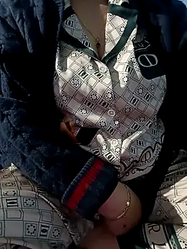 Emily-lonely live sex cam