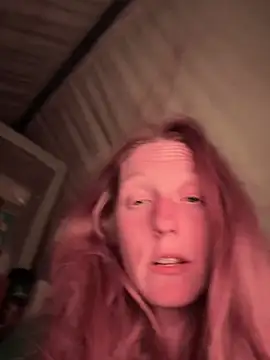 GoldenFlameGoddess live sex cam