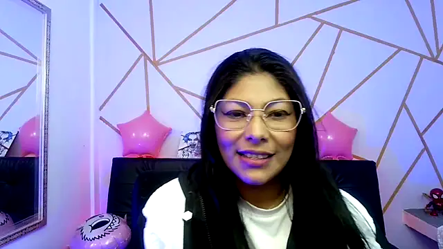 yvanna__smith's cam snapshot