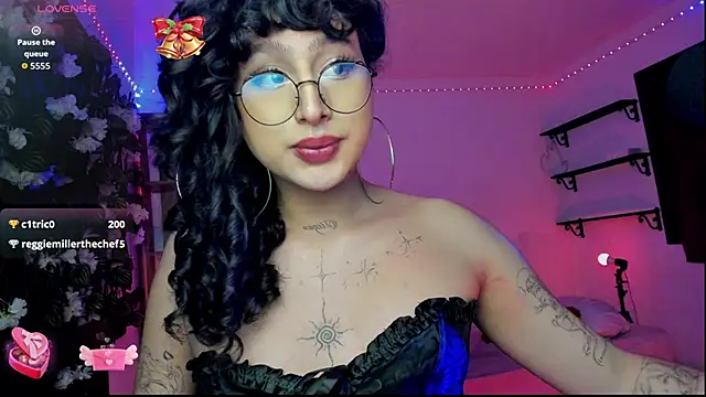 Heka_Prudence live sex cam