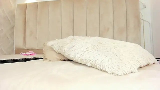 Anniie_Queen live sex cam