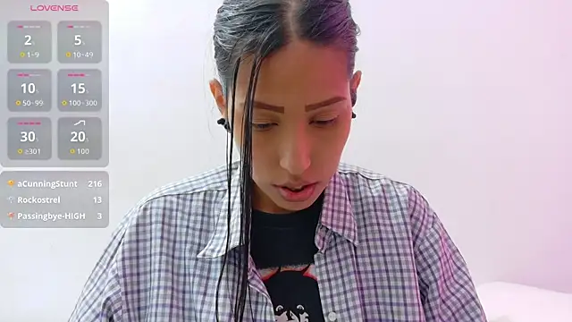 yourcuteneighbourr live sex cam