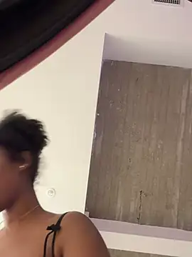 Your_Paris live sex cam