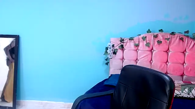 amber_miller18's cam snapshot