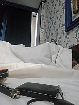 sk8brd_snwbrd_no_snitch's cam snapshot