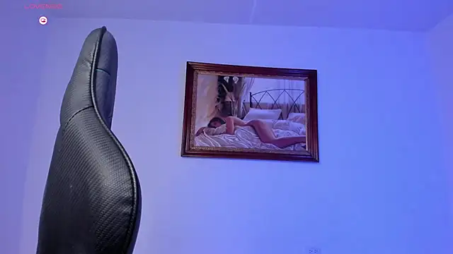 RoyConstance's cam snapshot