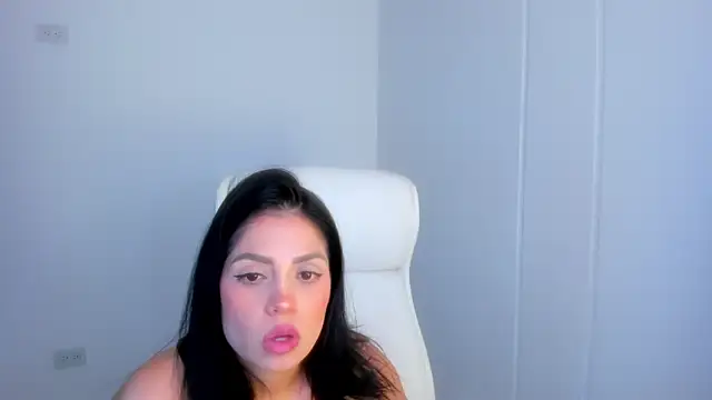 dominique21_'s cam snapshot