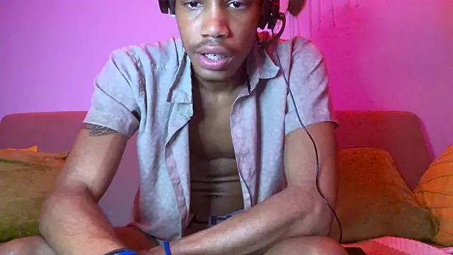 BlackBullTitus live sex cam