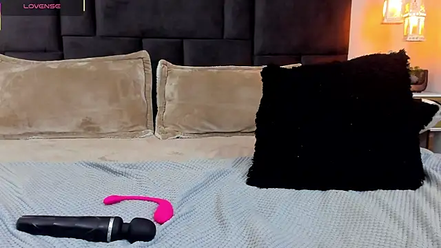 Scarlett_musik's cam snapshot