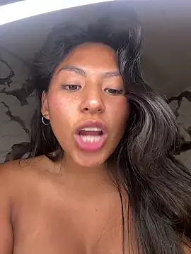 BrunetteBliss69 live sex cam