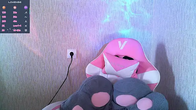 eskatmi's cam snapshot