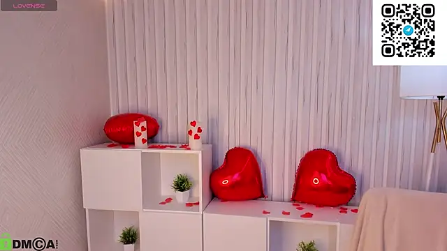 BellaWink's cam snapshot