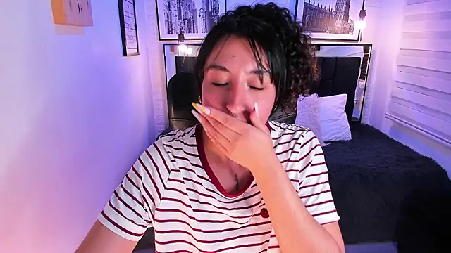 ladyraing's cam snapshot