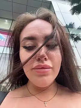 KiraSunshine live sex cam