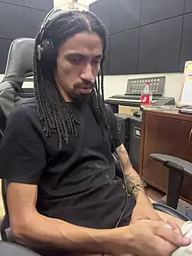 FavelaDaddyCum live sex cam