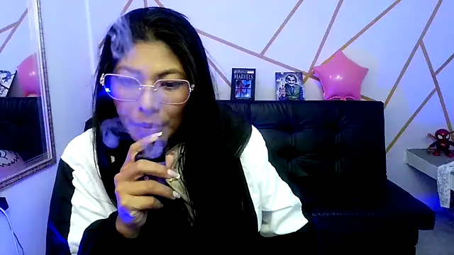 yvanna__smith's cam snapshot