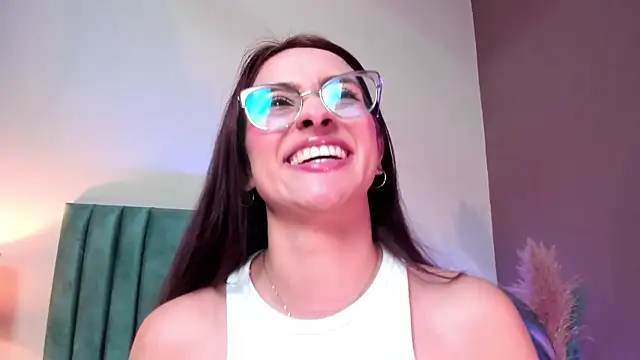 AndraCyruss's cam snapshot