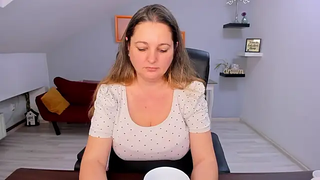 LollaGirl's cam snapshot