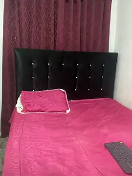 Sophia_Moons_'s cam snapshot