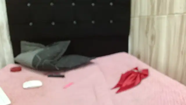 Camil4_milf_1's cam snapshot