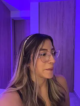 Issabela_G1's cam snapshot