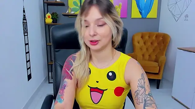 LilFleurish live sex cam