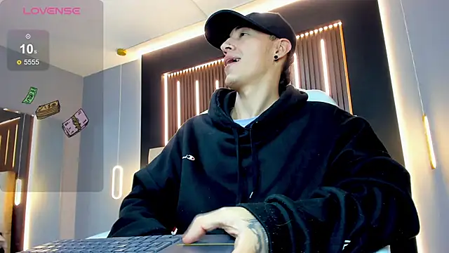 Lobo_17_ live sex cam