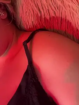 Victoria_Rico's cam snapshot