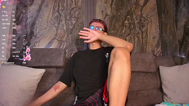 Daviid_laidd live sex cam