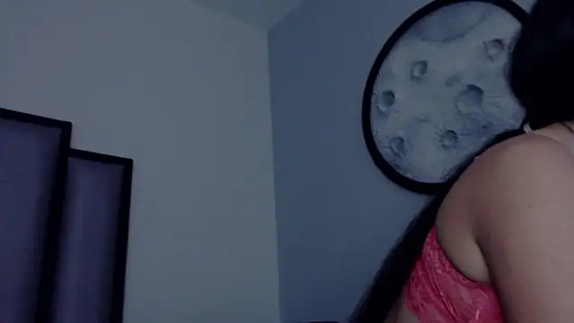 Lucy-23's cam snapshot