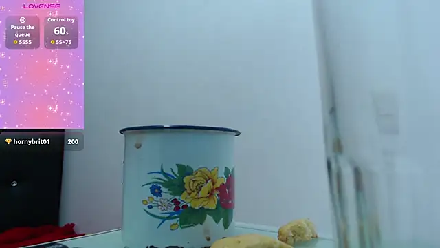 April_Becker's cam snapshot