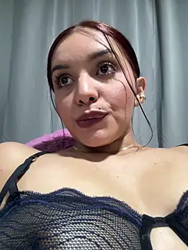 Melanyprada live sex cam