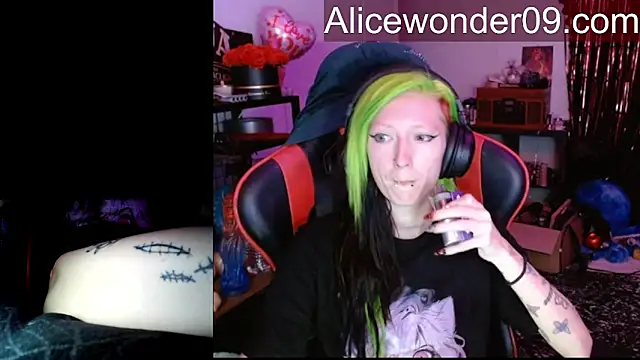 alicewonder09's cam snapshot