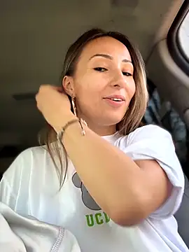 Wonder_Kari's cam snapshot