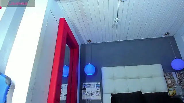 Yiyo10_ live sex cam