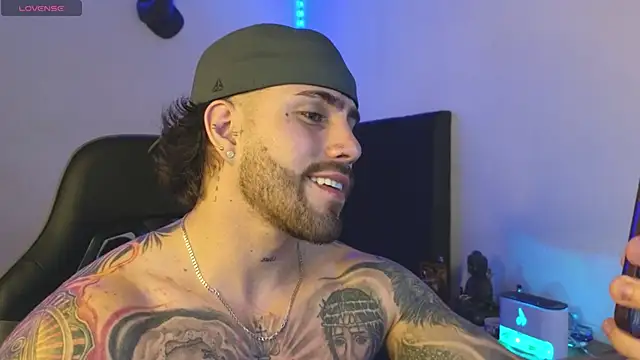 Ades_Lowe live sex cam