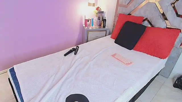 BRITHANY_SPARK live sex cam