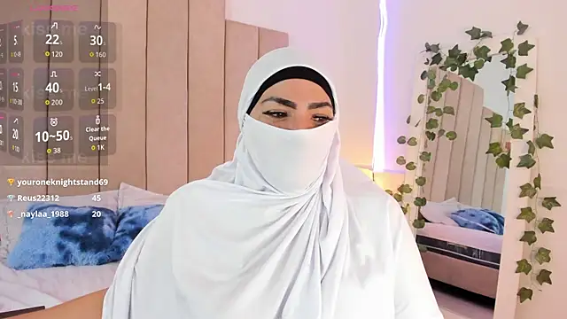 _naylaa_'s cam snapshot