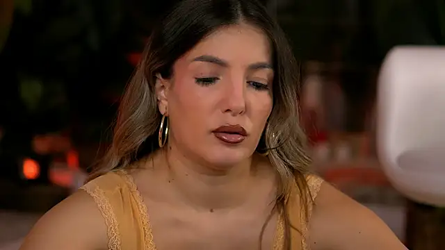 KellyMathews live sex cam